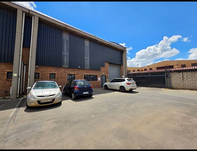 460M² WAREHOUSE TO LET IN DRIEHOEK